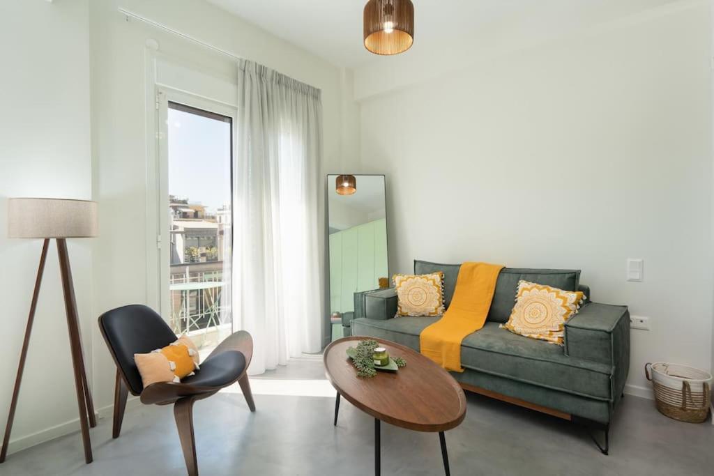 Revived - Urban Charm Apartment