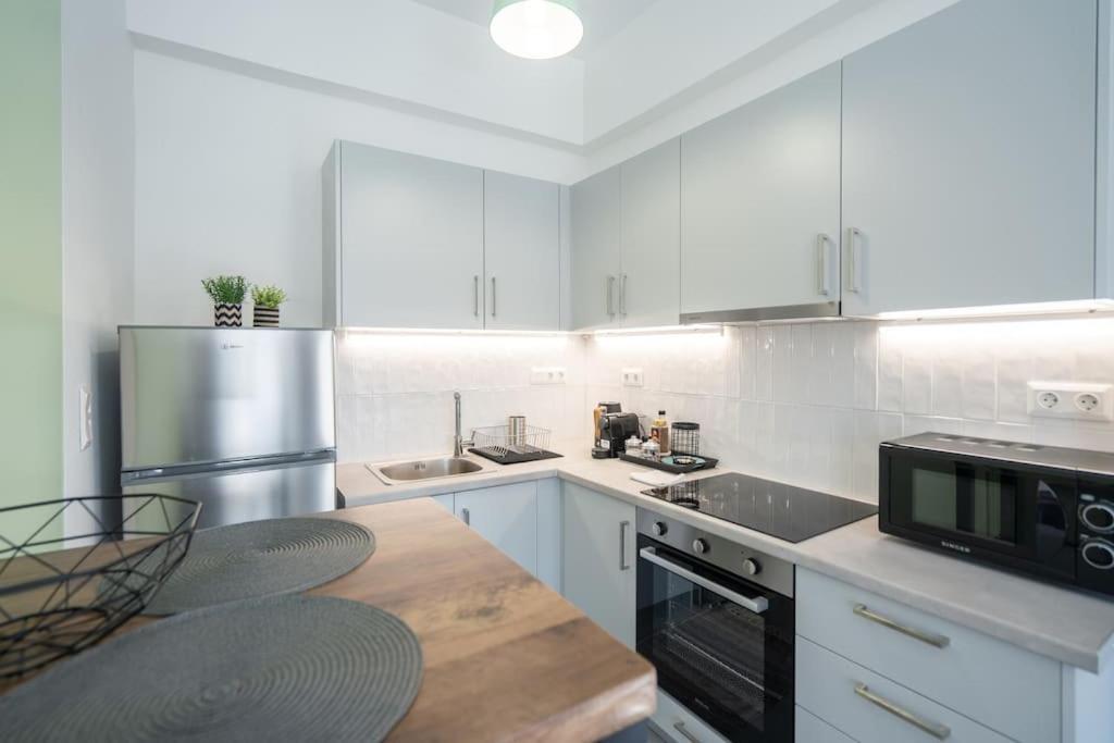 Revived - Urban Charm Apartment *
